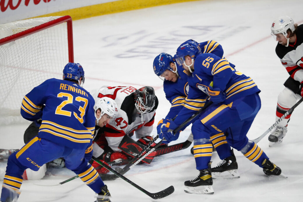 Sabres fall to Devils 6-3